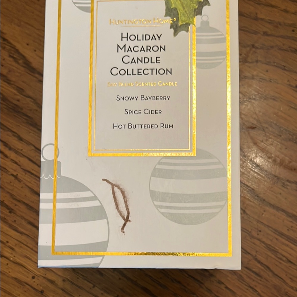 Holiday Macaron Candle‎ Collection - Picture 3 of 12